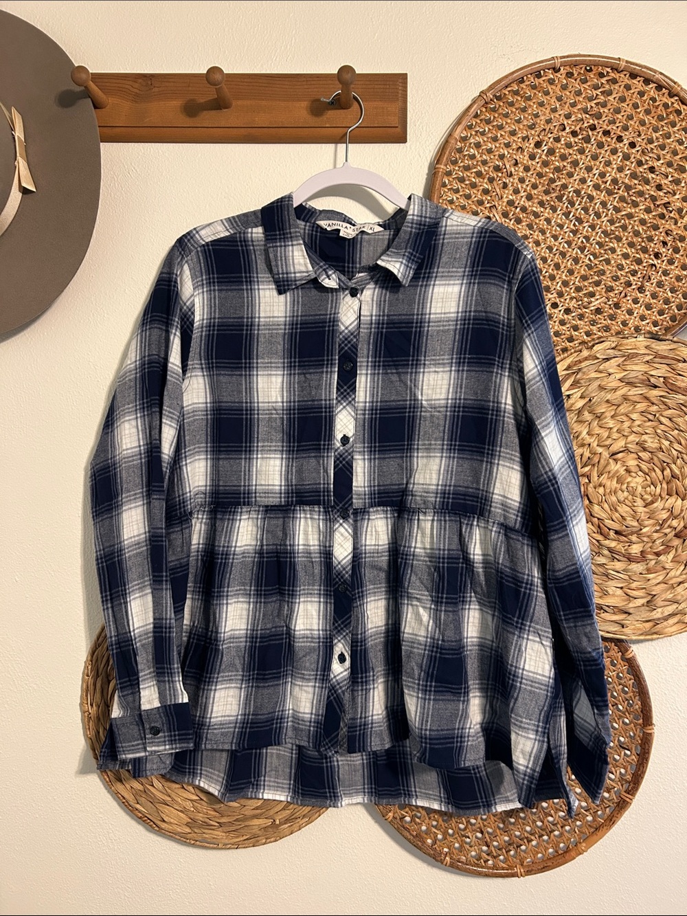 XL Bundle of 7 Items - Picture 6 of 8